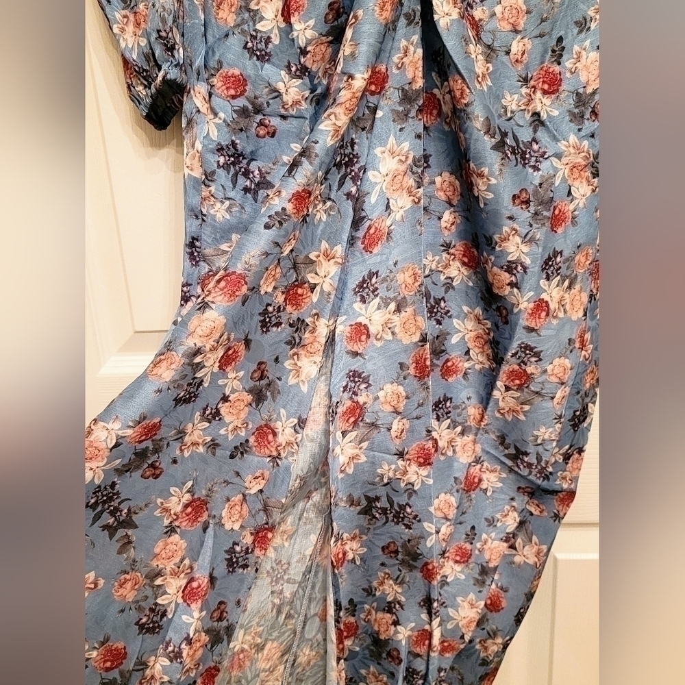 NSR Heidi Dress Floral Blue Sky Ruched Slit Large - Picture 7 of 10